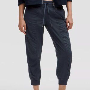 Dance Studio Mid-Rise Jogger 7/8 Length Black Size 8